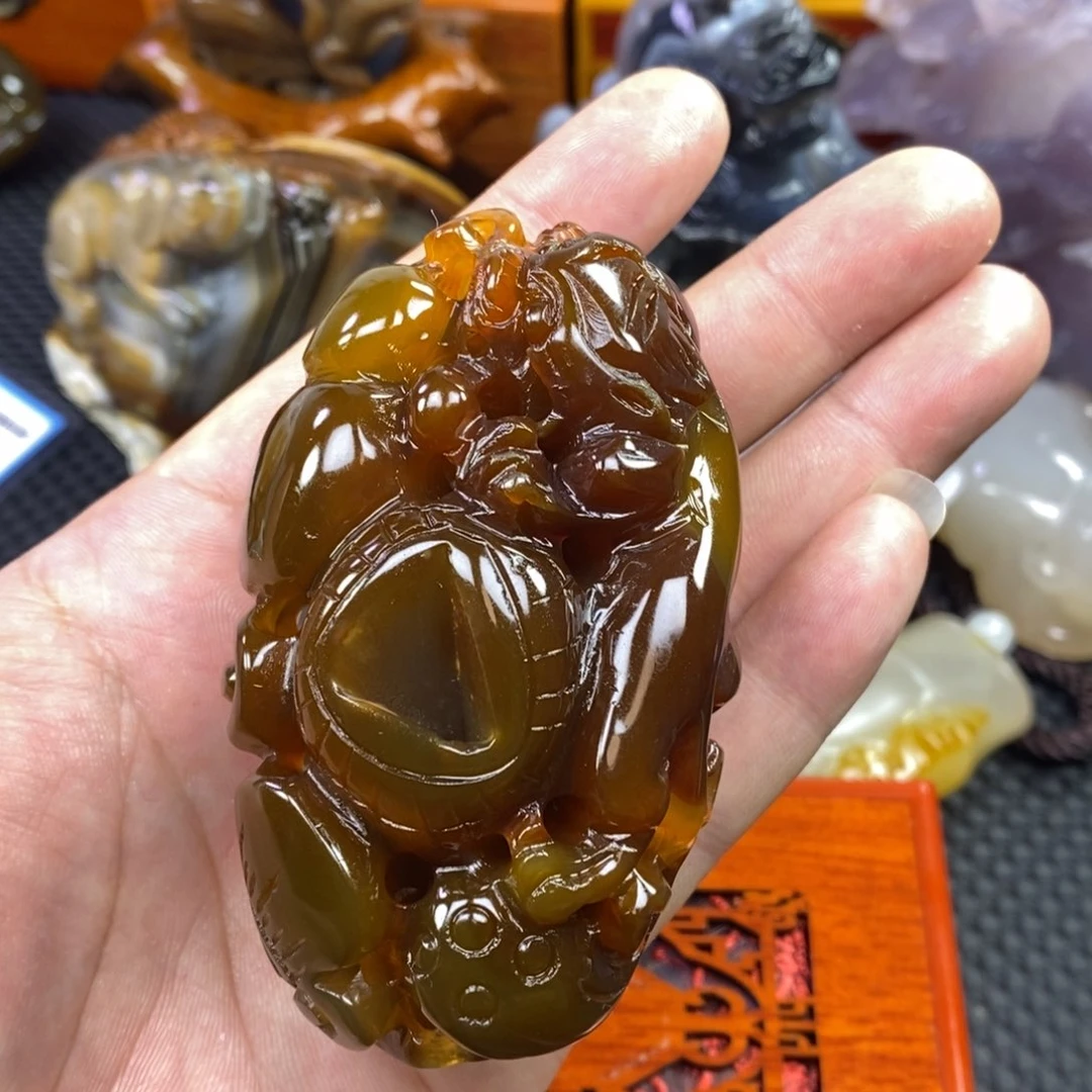 玛瑙/玉髓手把件未镶嵌老*