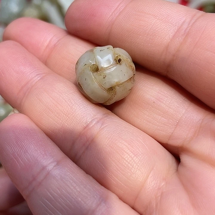 未镶嵌和田玉车挂