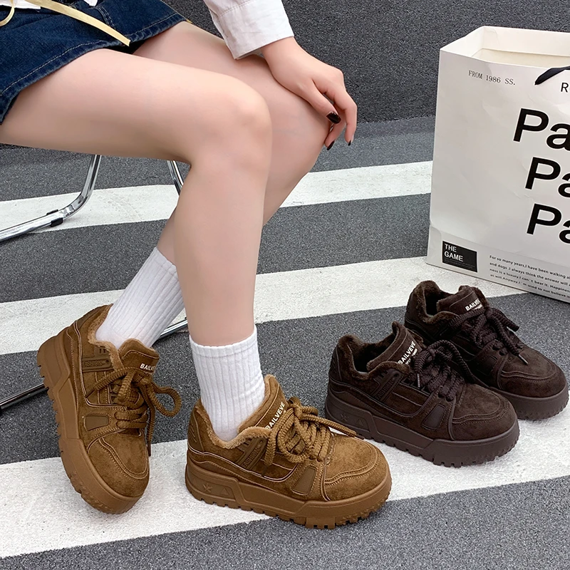 鞋子女2025新款冬季加绒运动休闲跑步厚底增高网红超火百搭板鞋女