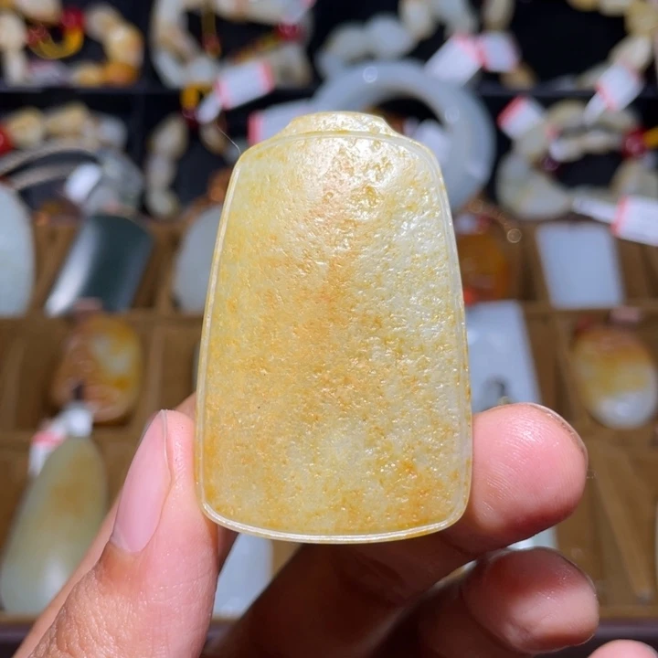 往***生和田玉未镶嵌手链