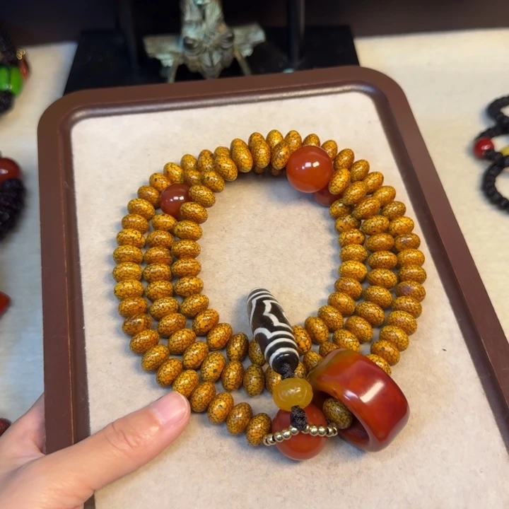 梁***涛星月菩提吊坠1111111111111