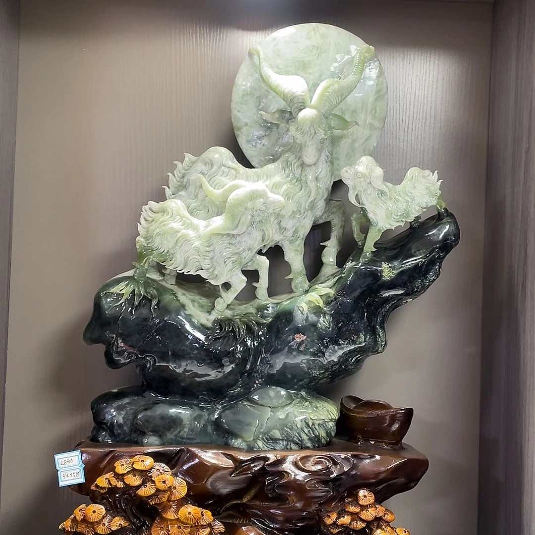 蛇纹石玉（覆膜）未镶嵌珠宝奇石