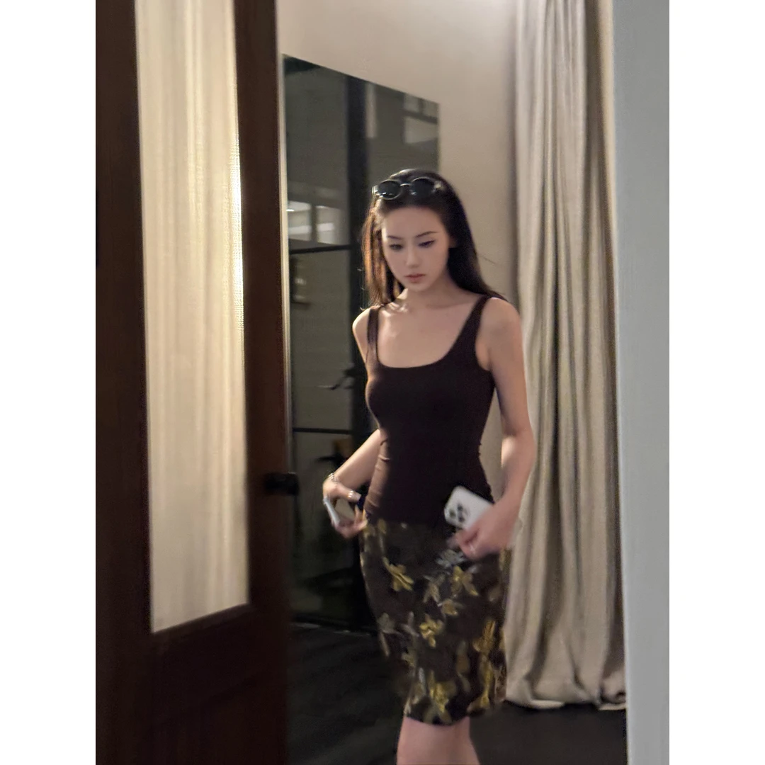 5werkwen松弛氧气感微透长袖防晒/立体浮雕印花A字显瘦半身裙