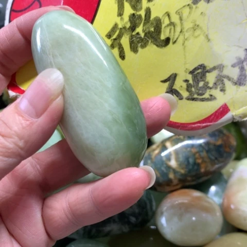 蛇纹石玉未镶嵌手把件