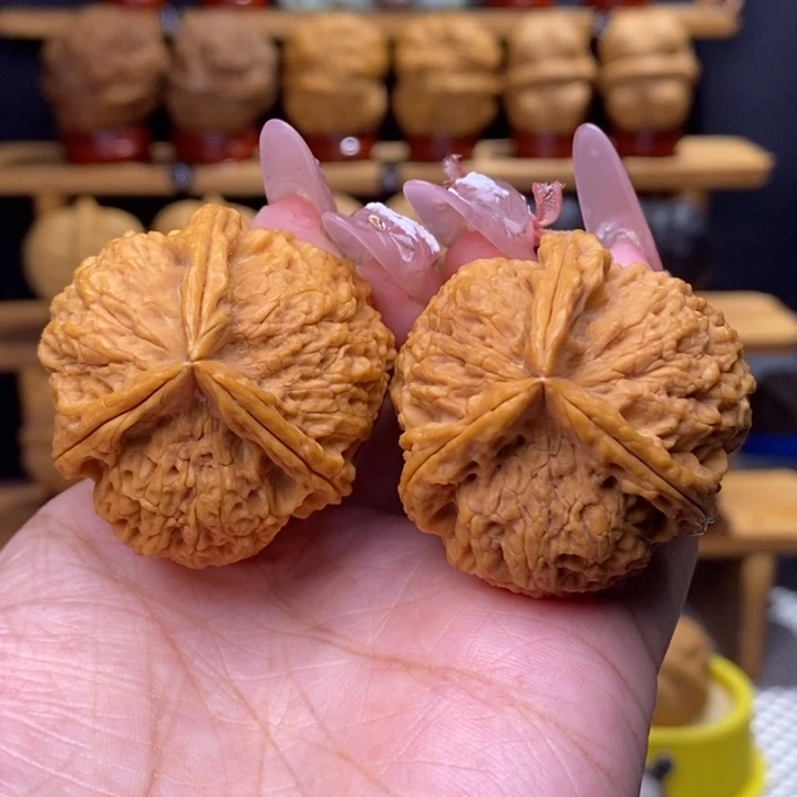 把件文玩核桃凌云三棱14号39尺正奔