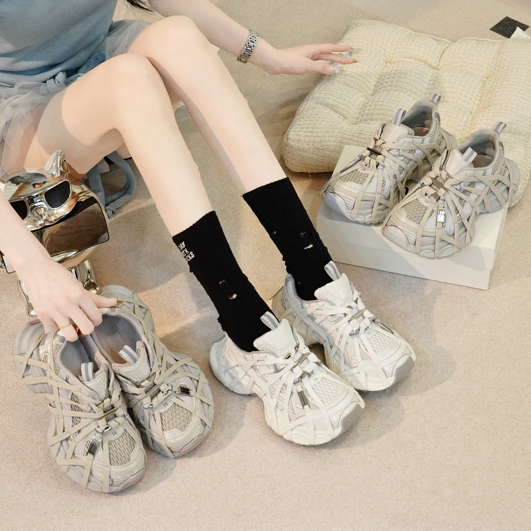 一二潮鞋￥25年夏韩季潮流感~吸膜地绑带跑步运动女鞋99088