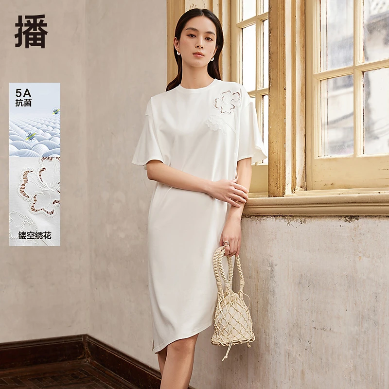 【达人专属】播花卉连衣裙宽松连衣裙黑色舒适简约圆领DDR2LD5719