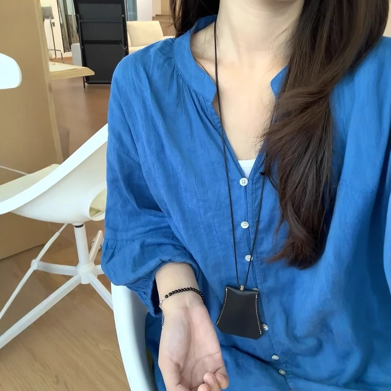 日系棉麻V领衬衣女夏季新款小众刺绣设计感宽松百搭娃娃衫外套ins