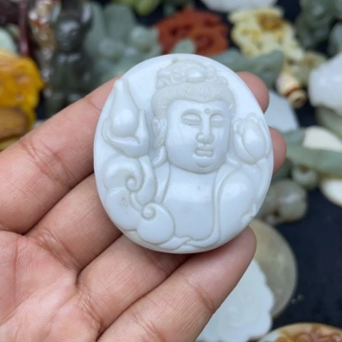 和田玉颈饰未镶嵌87