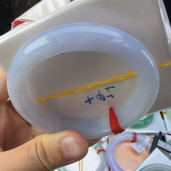 未镶嵌手镯翡翠翡翠手镯