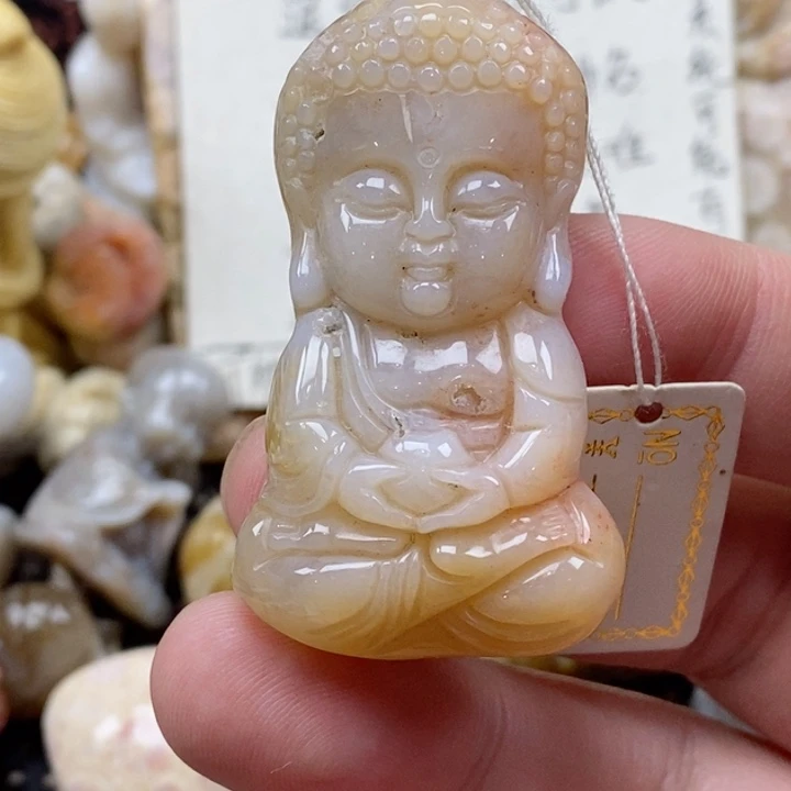 颈饰未镶嵌硅化珊瑚（珊瑚玉）