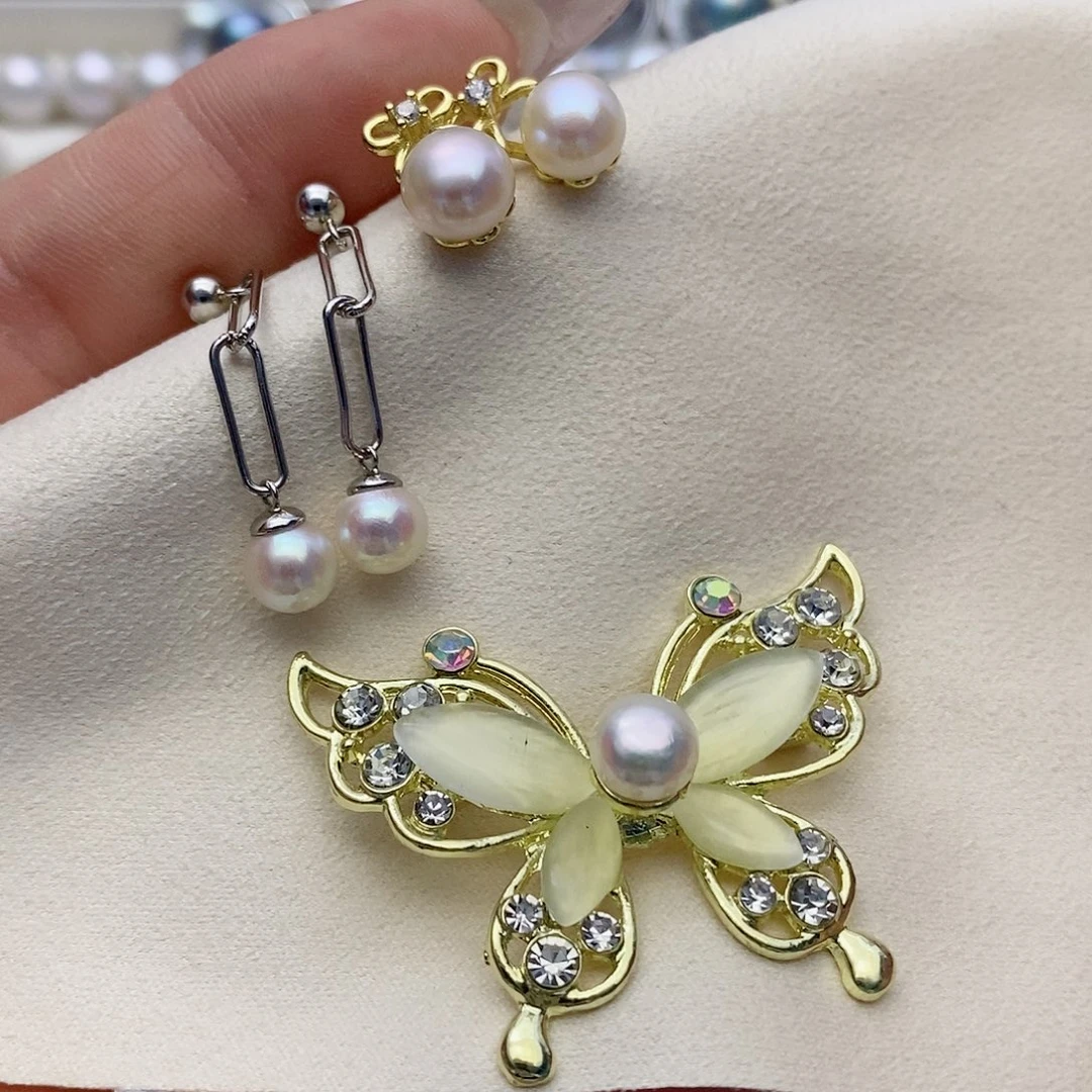 【闪购商品】银S925镶嵌海水珍珠耳饰