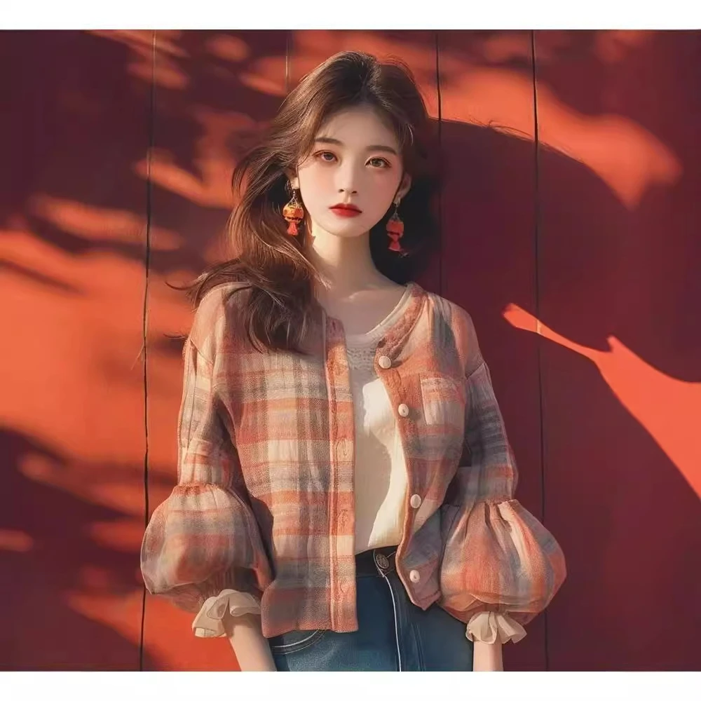 早秋新款独特超好看高级感小香风宽松橘色格纹拼接灯笼袖衬衫外套