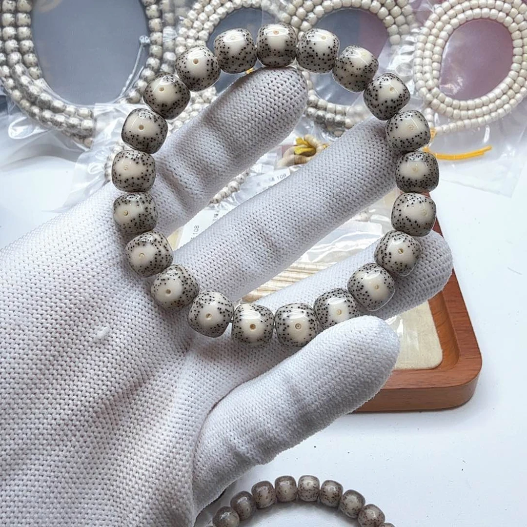 星月菩提吊坠?5糯冰卡姿兰大眼睛11左右单圈