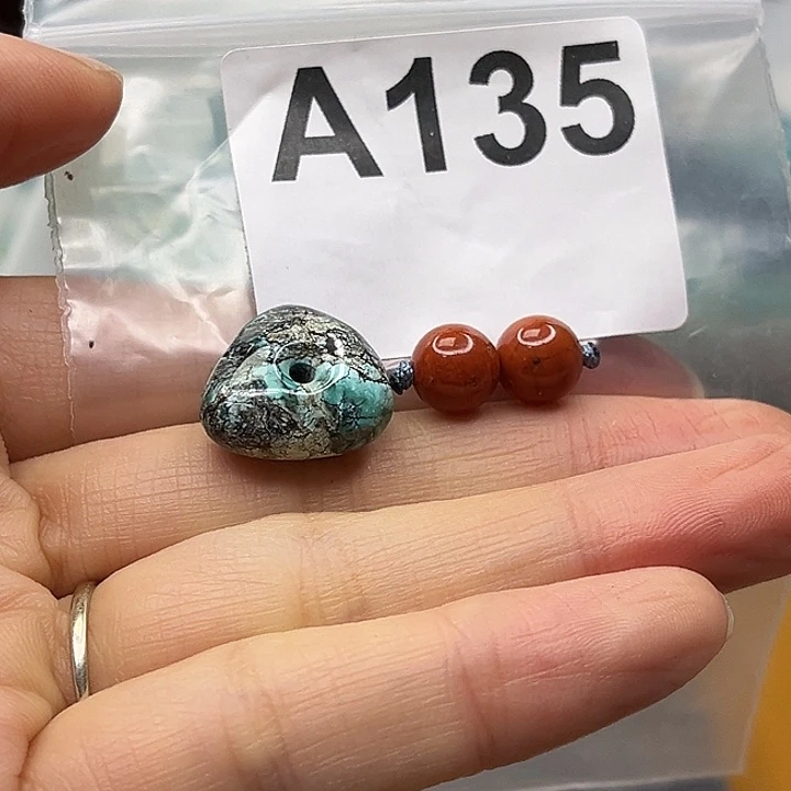 明***觉玛瑙/玉髓未镶嵌颈饰