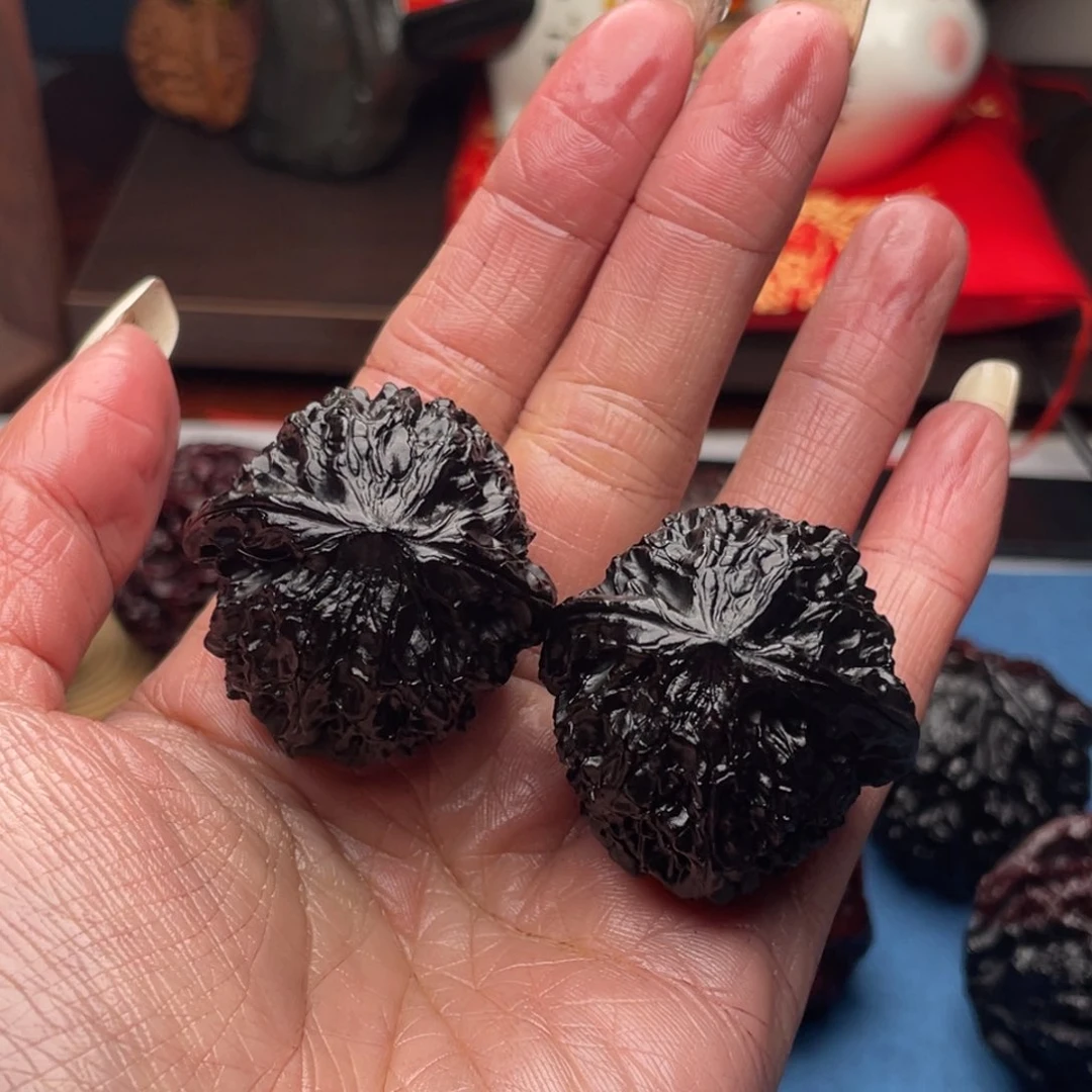 吊坠文玩核桃小黑龙眼