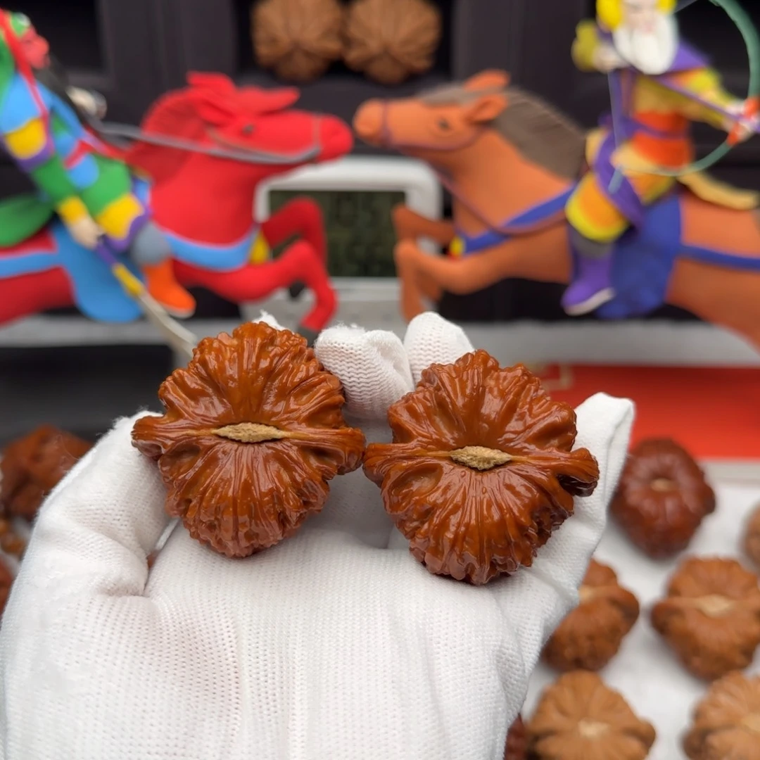 吊坠文玩核桃44卡姿兰