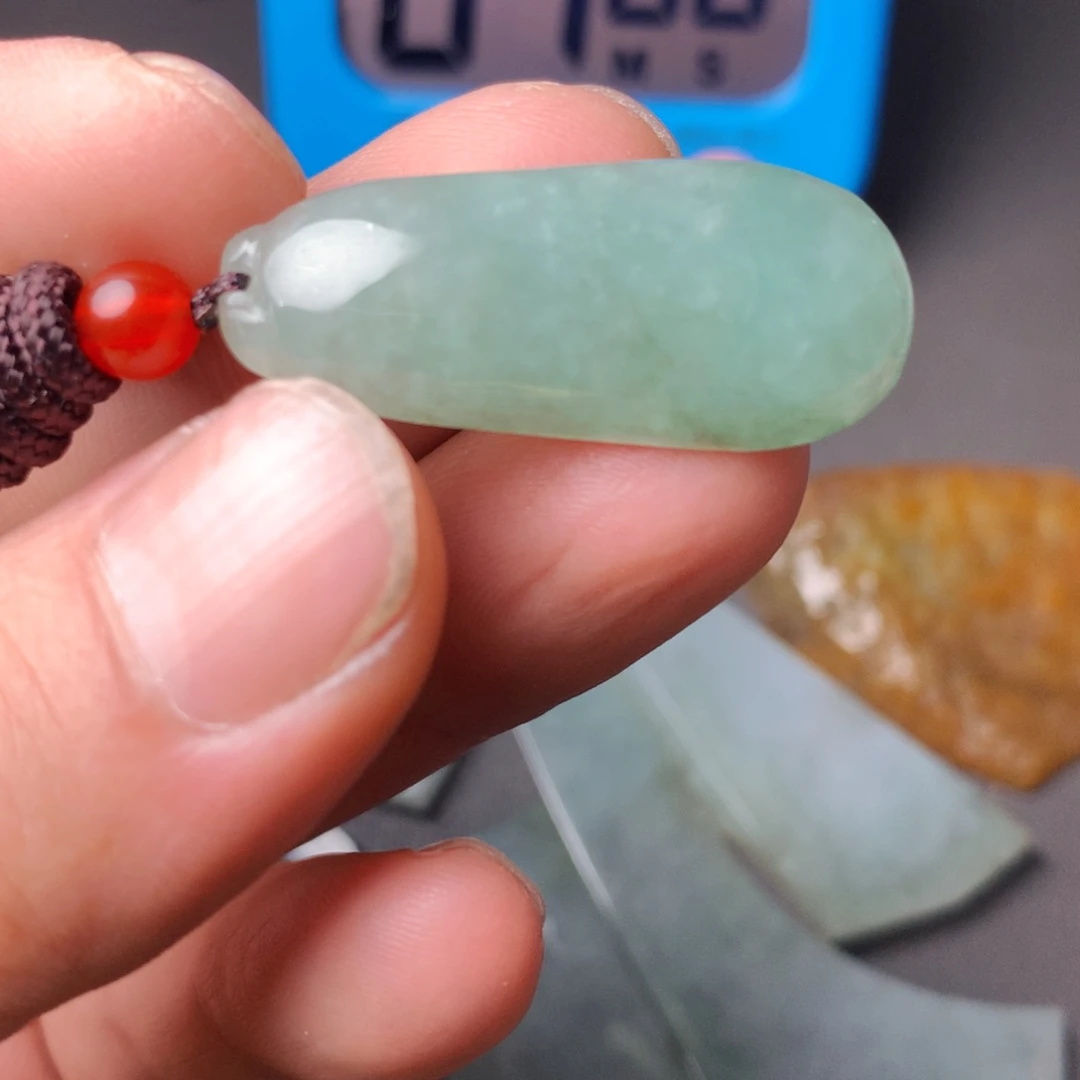 舟***皿翡翠未镶嵌颈饰翡翠首饰和翡翠