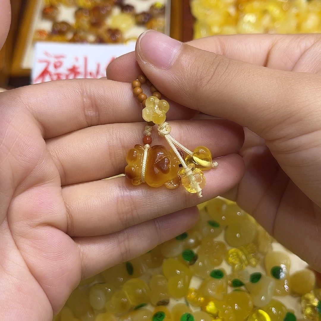 琥珀未镶嵌珠宝奇石