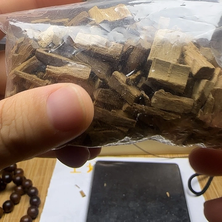 无事牌檀香木老山檀香碎料50克