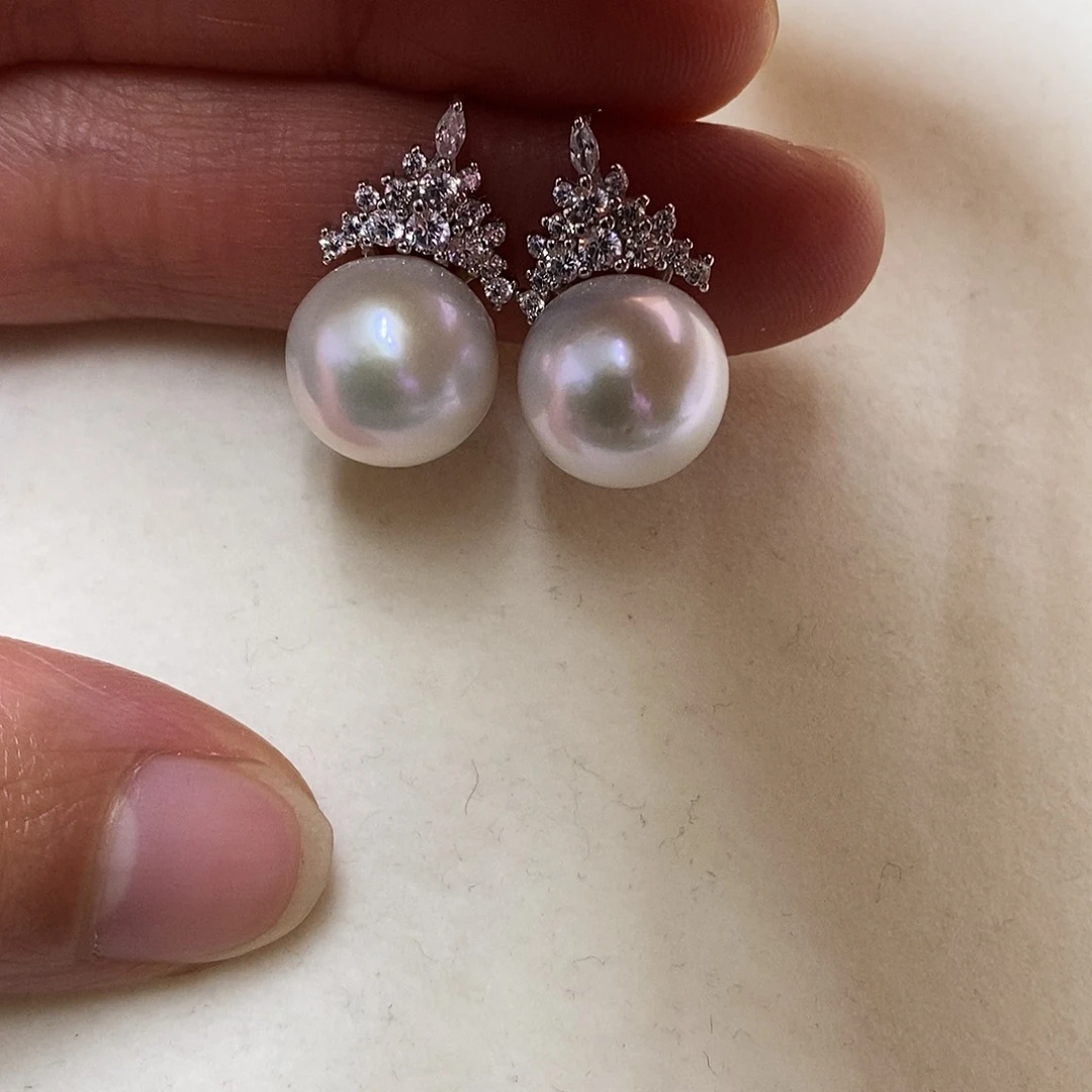 淡水珍珠银S925镶嵌耳饰
