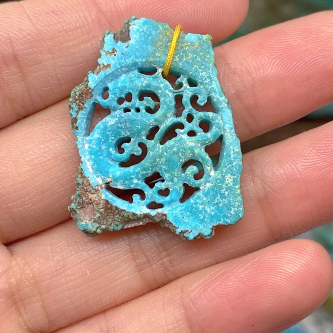 伯***爵绿松石未镶嵌原矿