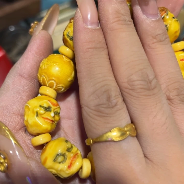 绿泥____________________________