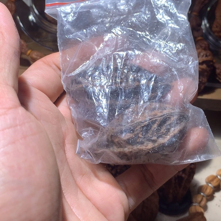 闲***@文玩核桃吊坠东北53