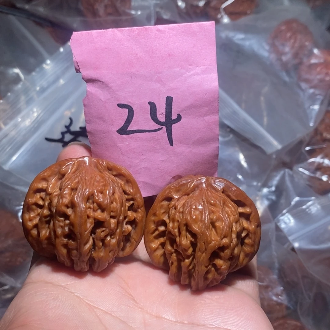 文玩核桃把件43四座楼