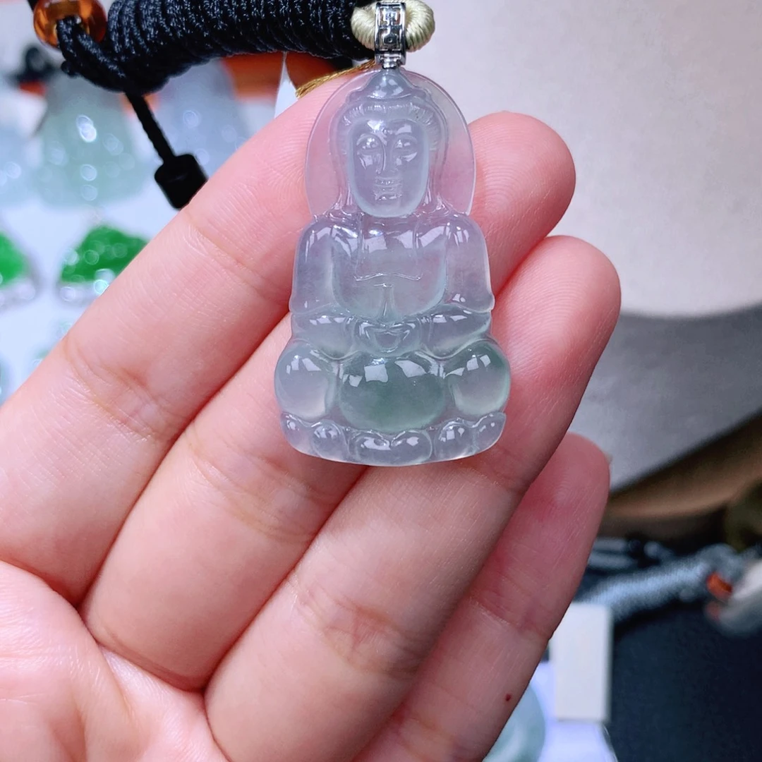 颈饰18K金镶嵌翡翠观音