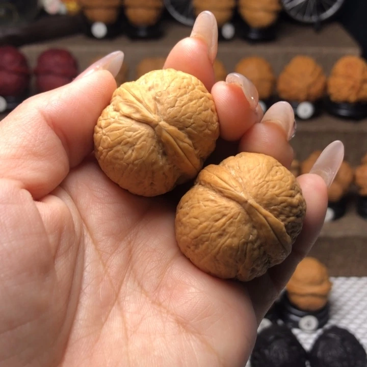 橄榄核吊坠11碧海龙珠