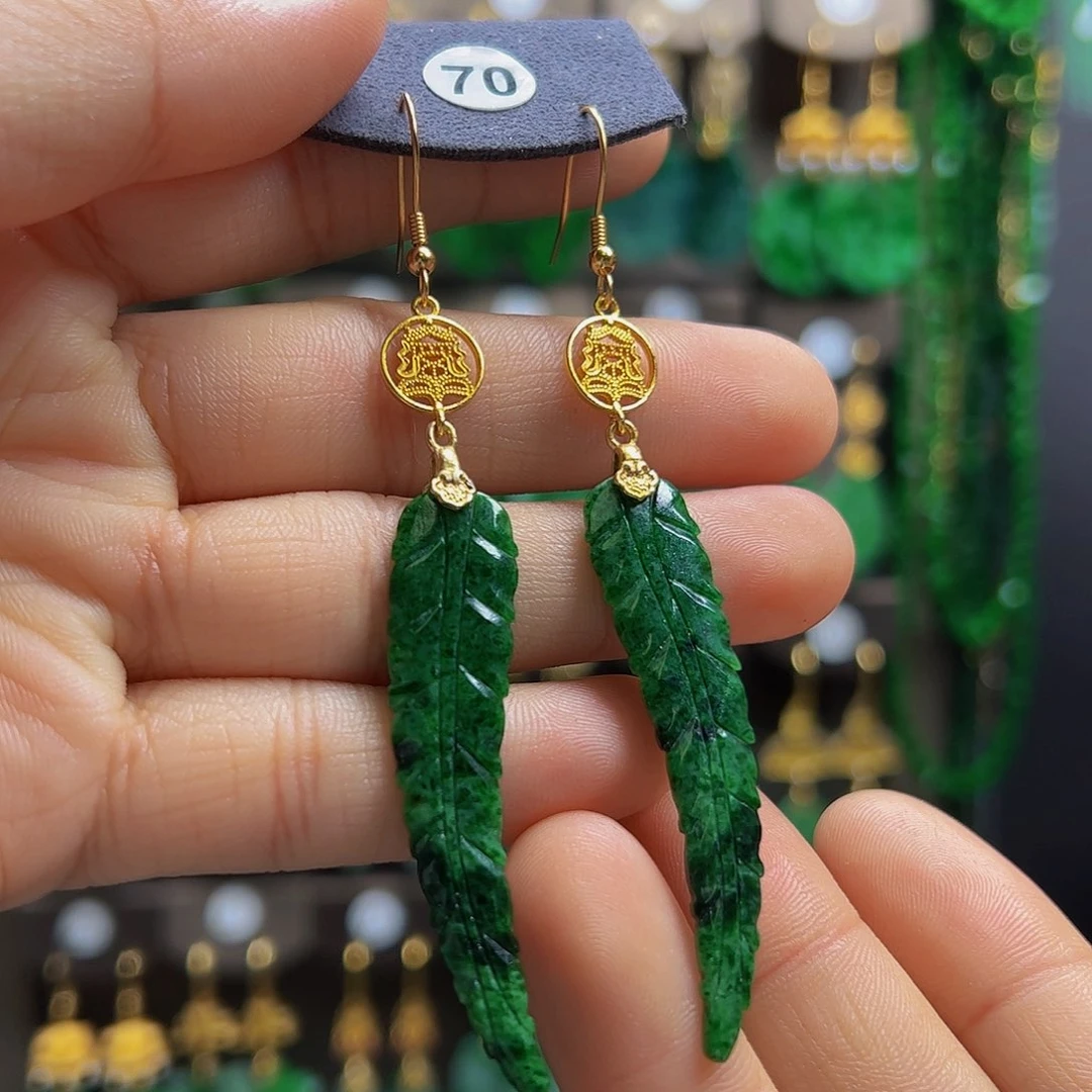 未镶嵌翡翠耳饰翡翠