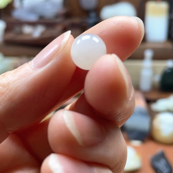 和田玉单珠未镶嵌勾*一