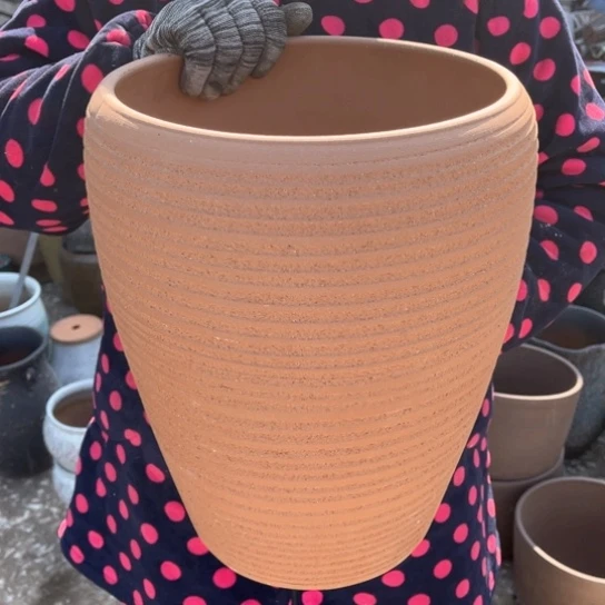 红陶口24高35瑕疵