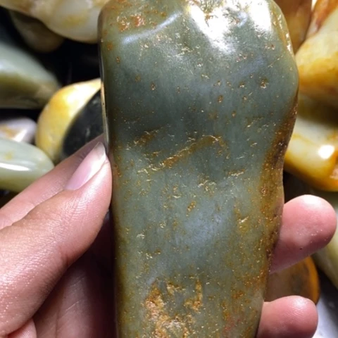 未镶嵌和田玉（糖玉）挂件