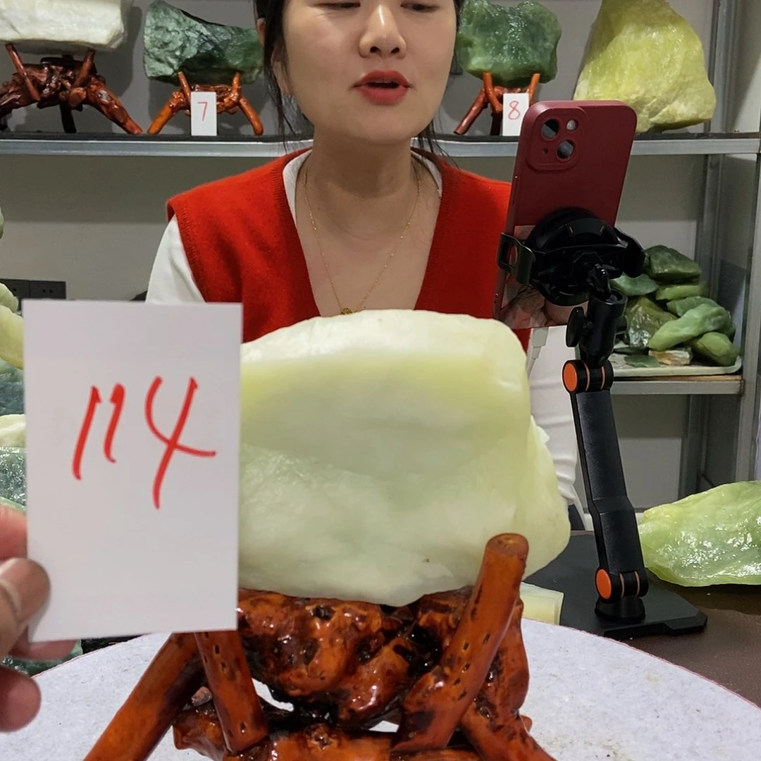 蛇纹石玉未镶嵌原石闲**水