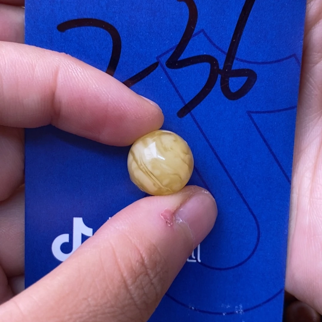 未镶嵌蜜蜡裸石1*.蜜蜡