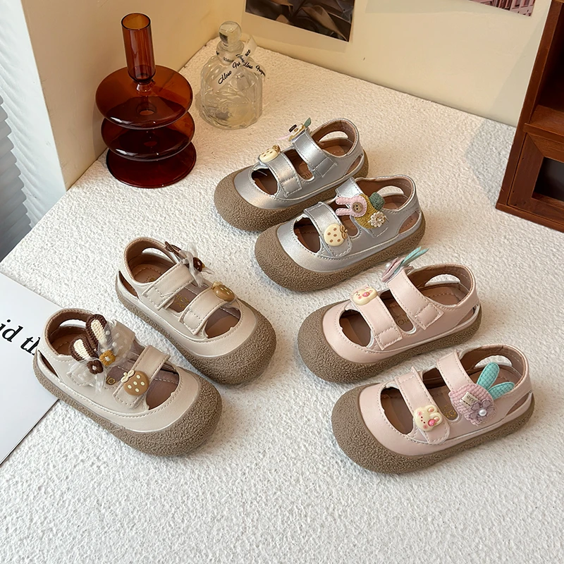 女童凉鞋2025夏季宝宝卡通公主皮鞋包头软底休闲鞋小童学步镂空鞋