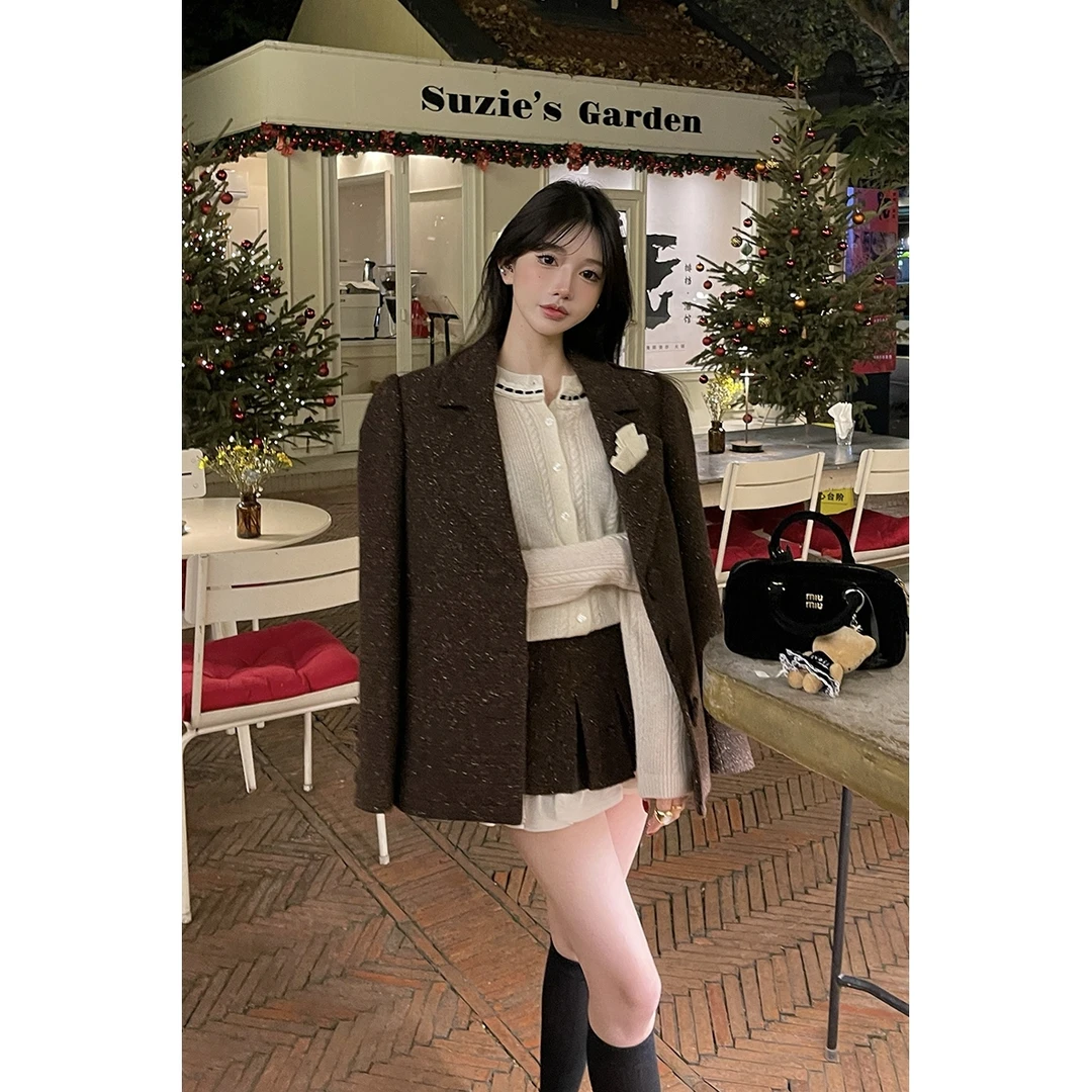 FBB limit冬季新款气质钢花点子纱西装百褶裙花边领开衫D244110X