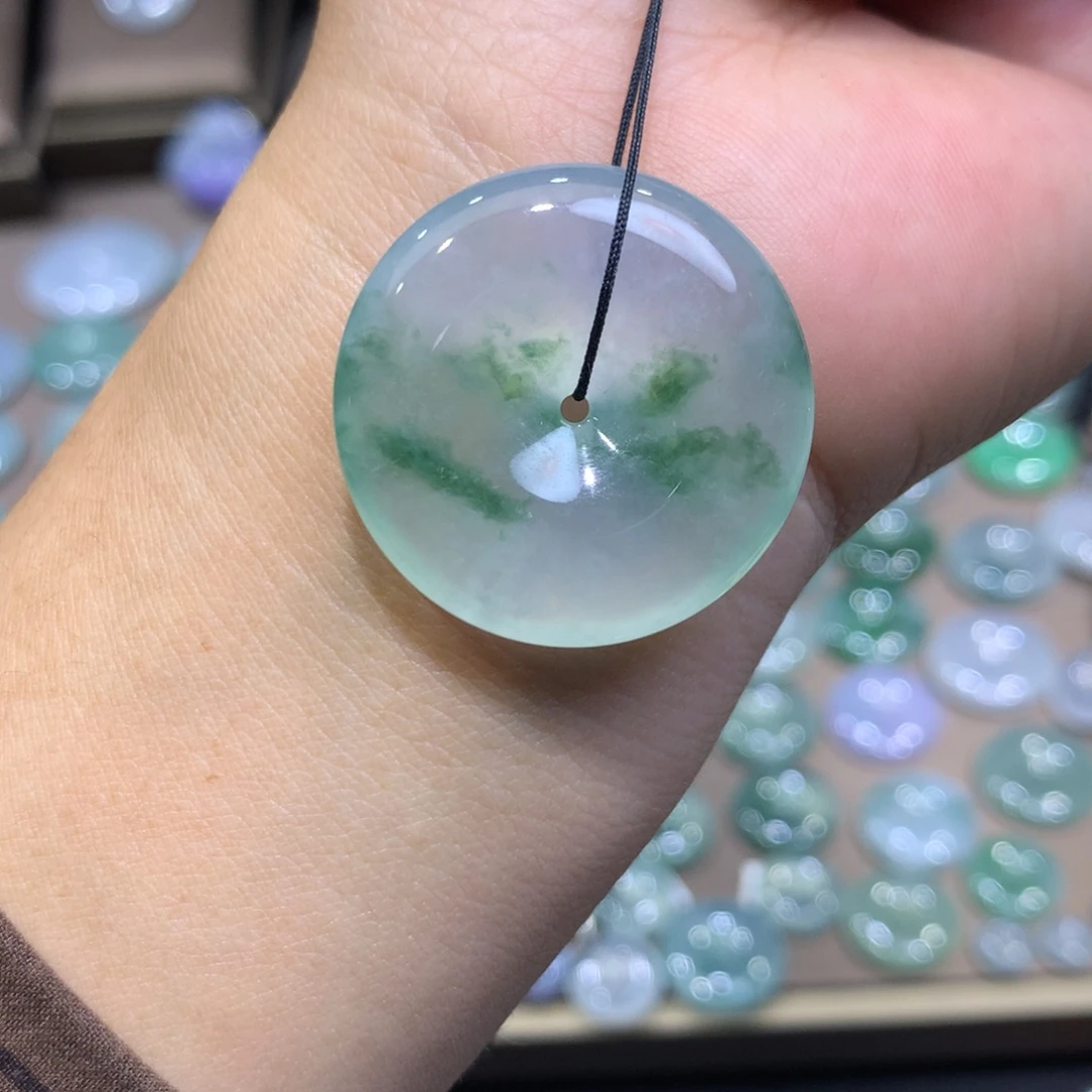 翡翠未镶嵌颈饰平安扣29.7*6.8