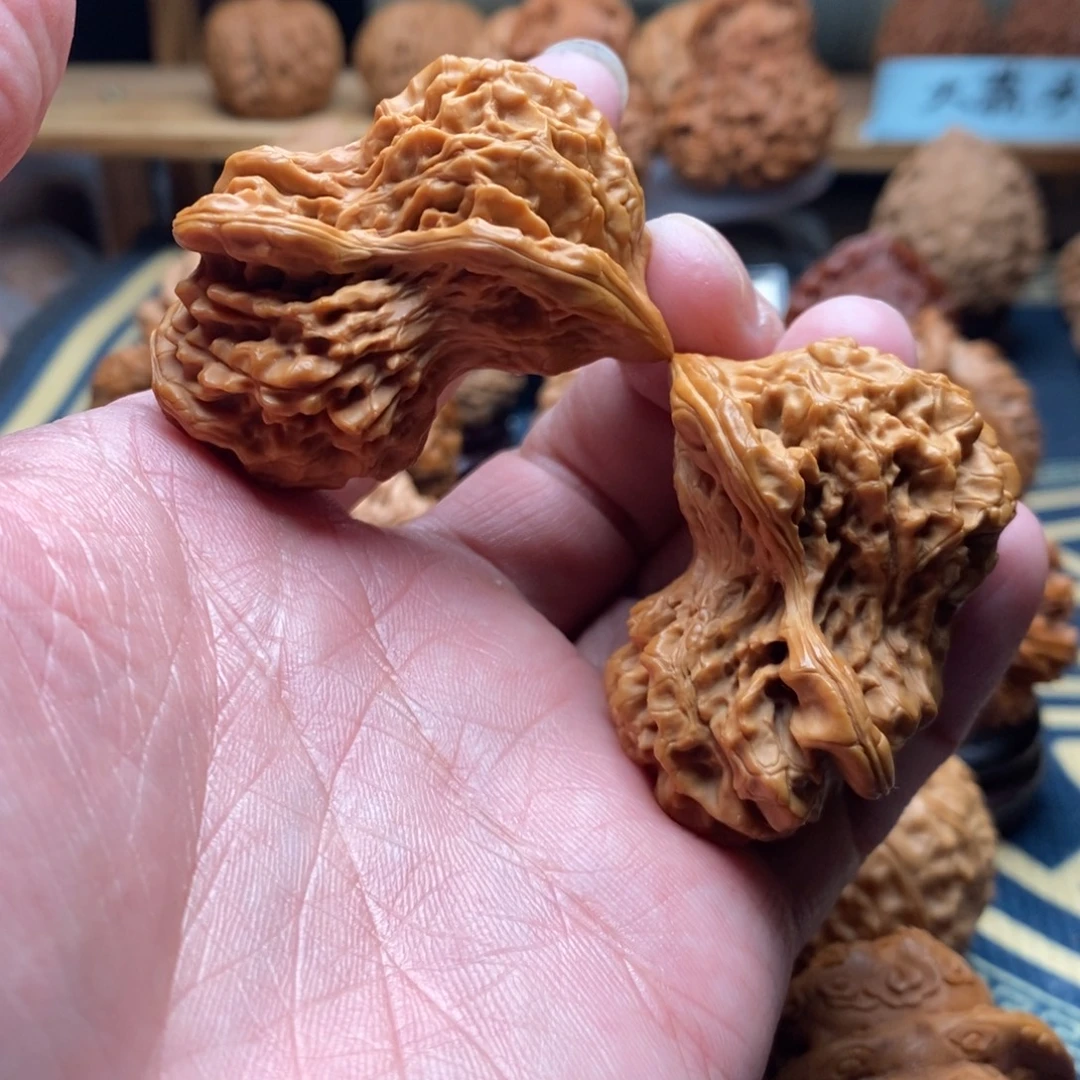 一***佳吊坠文玩核桃异形大头鹰