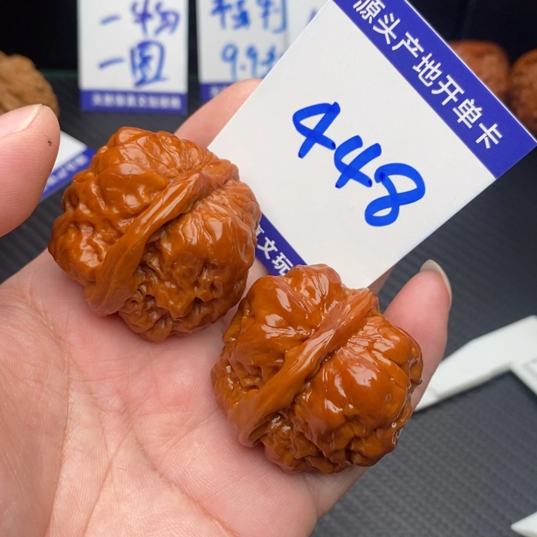 文玩核桃把件一根筋