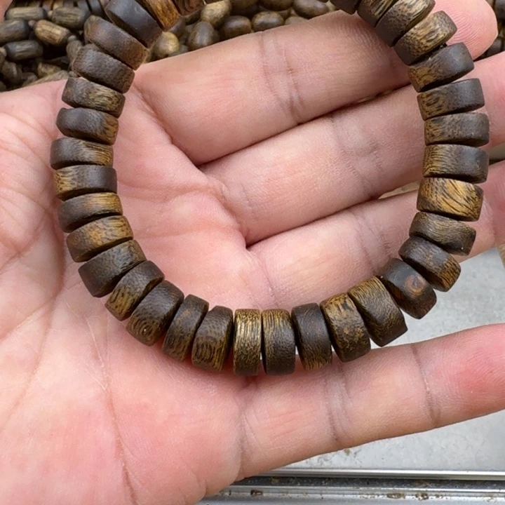 佛****沉香手串乌身手串10克加