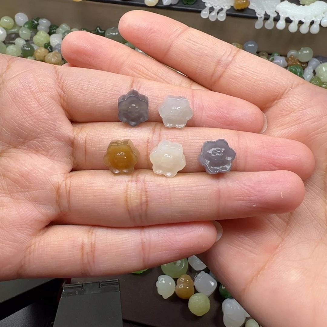 和田玉未镶嵌颈饰58一个多样性发其一