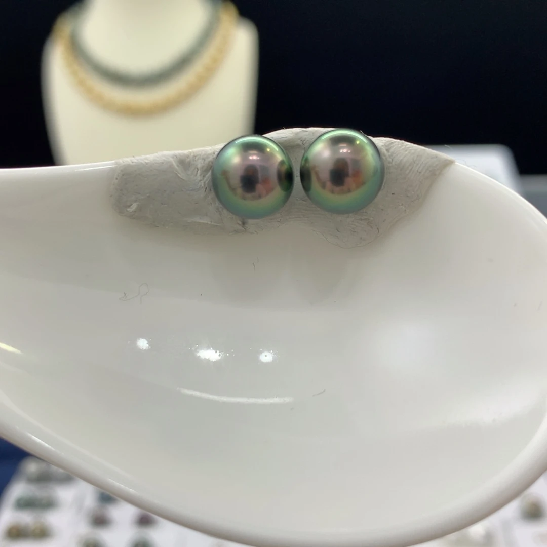 未镶嵌裸珠定制海水珍珠8.8-8.9MM孔雀绿极细微瑕对珠
