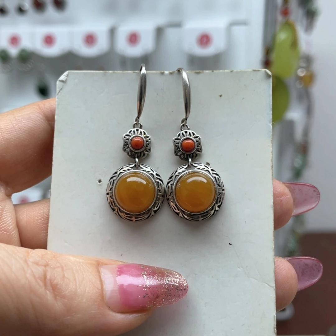 蛇纹石玉耳饰未镶嵌野*