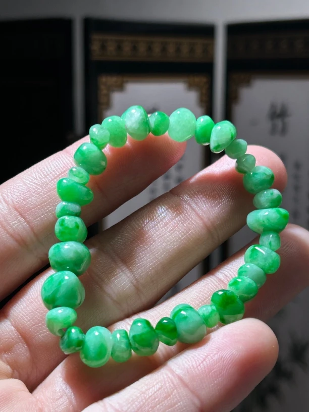 天然缅甸A货翡翠辣色随行手串毛货买断需抛光