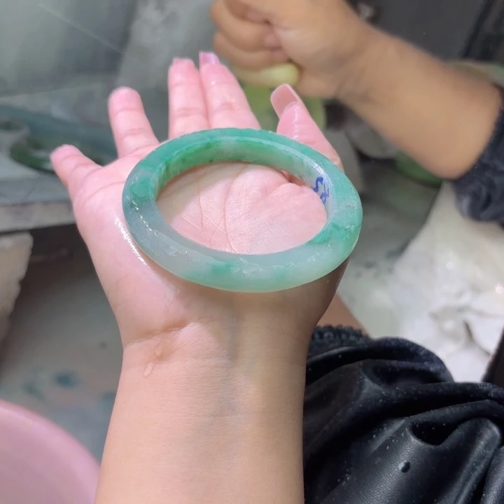 诺***诺未镶嵌手镯石英质玉（非洲翠）定制