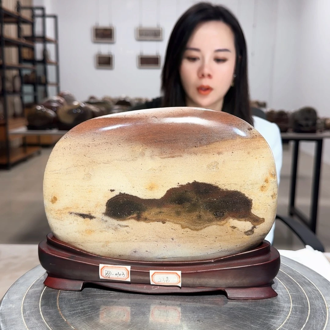 22×16×3 长江画面石摆件