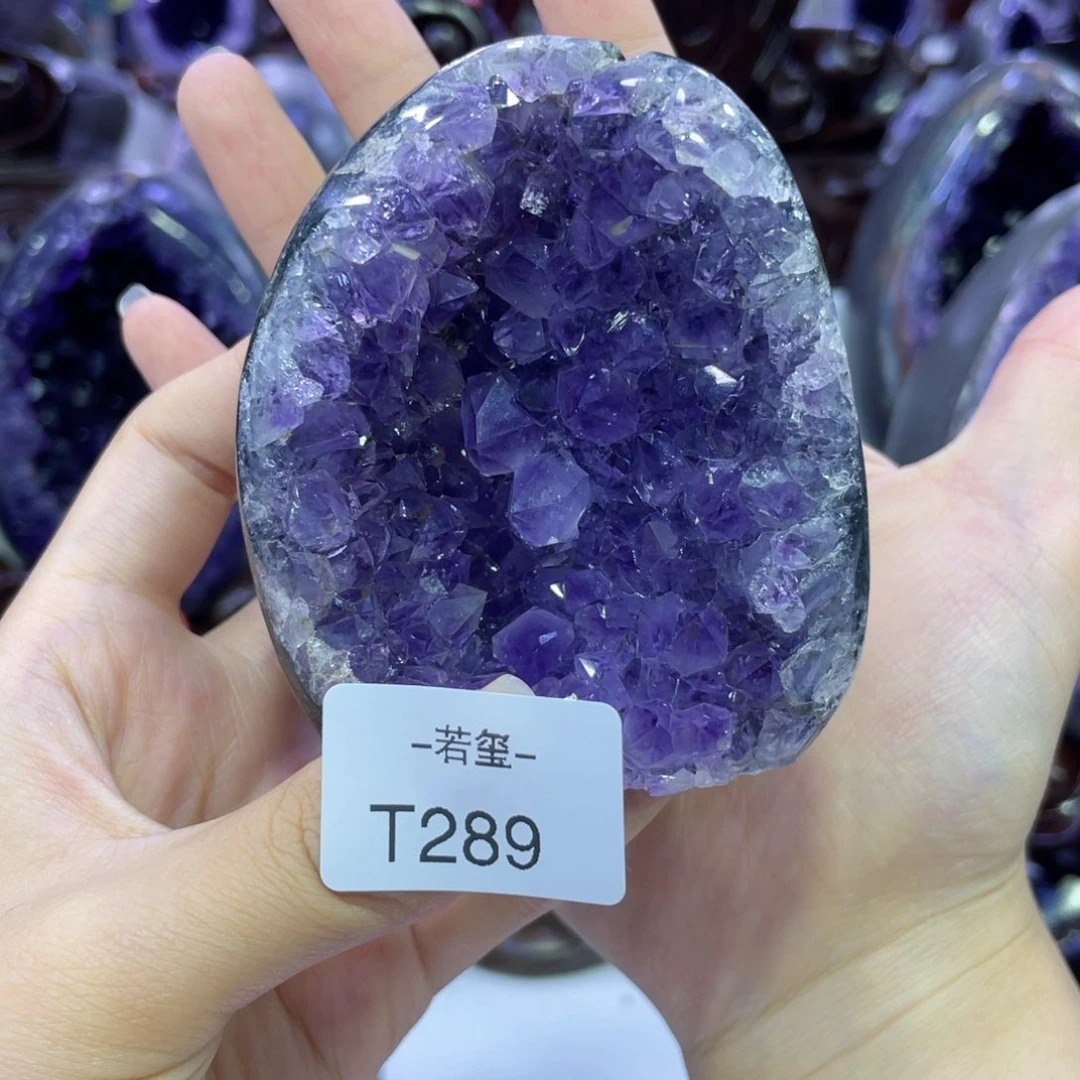 乌拉圭水晶摆件t289